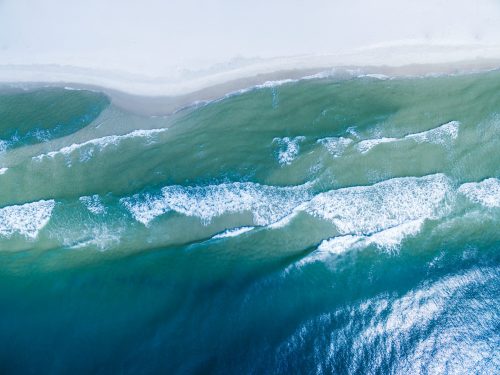 Drone/aerial,Photograph,Of,The,Gulf,Of,Mexico,Washing,Ashore,On